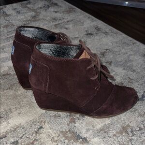 Tom's Brown Suede Wedge Boots